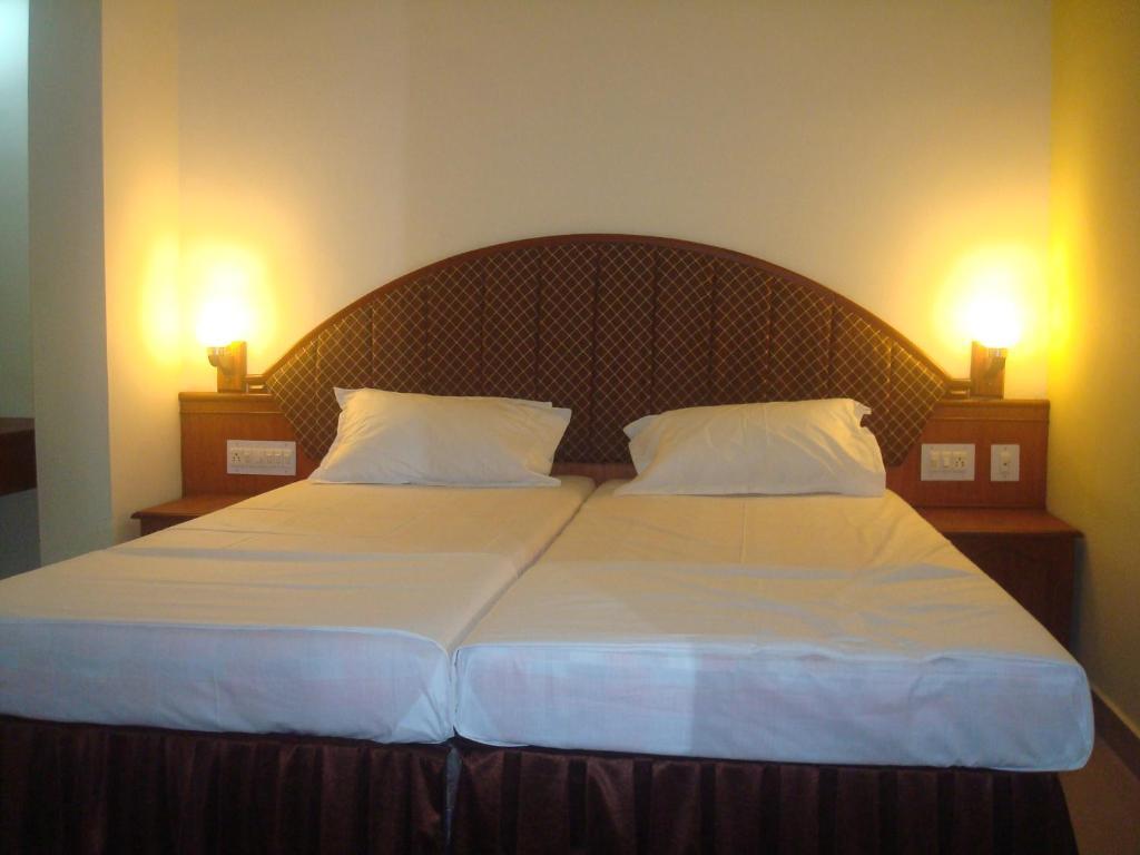 Kochi Casa Linda Hotel מראה חיצוני תמונה